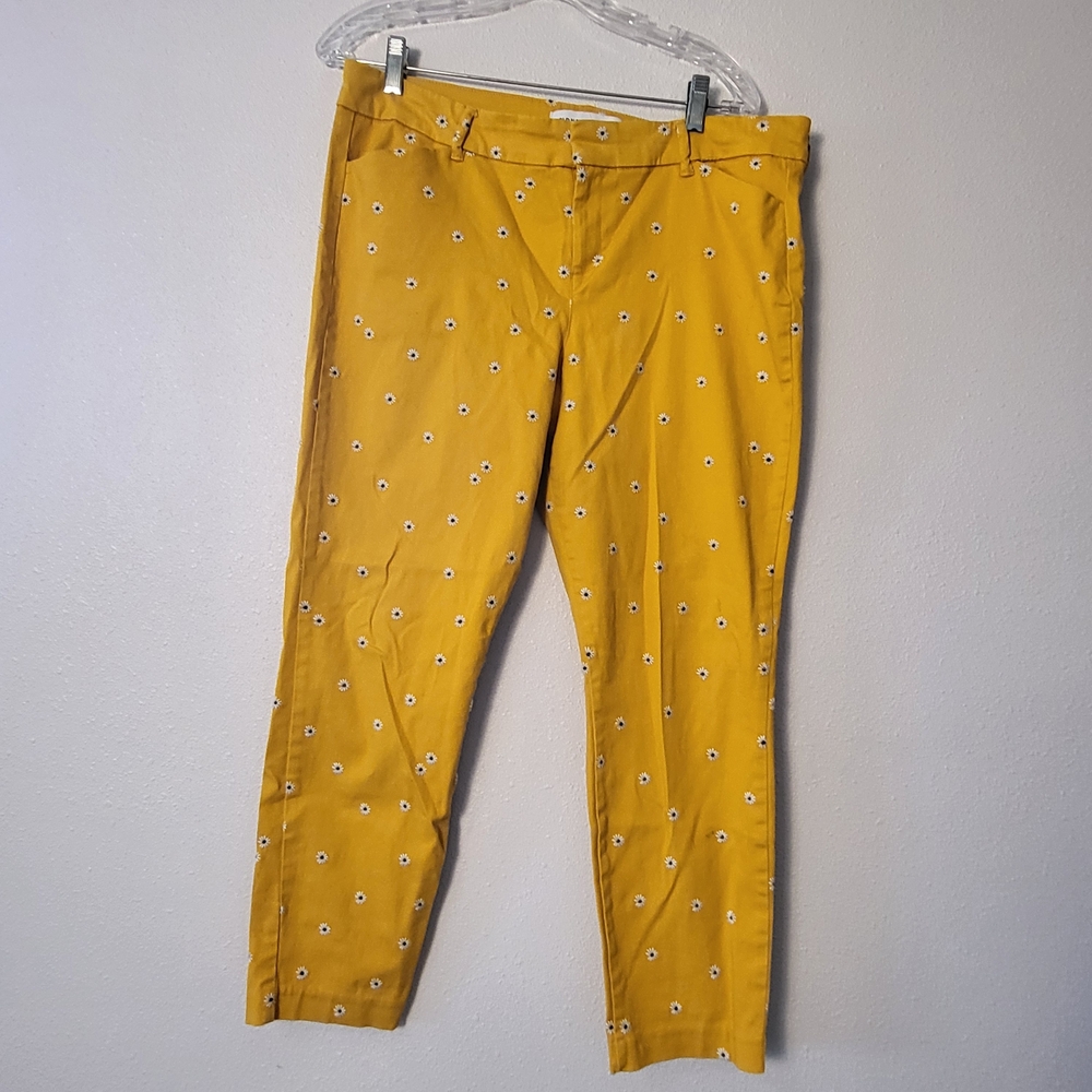 Old Navy Yellow Ankle Cropped Pants